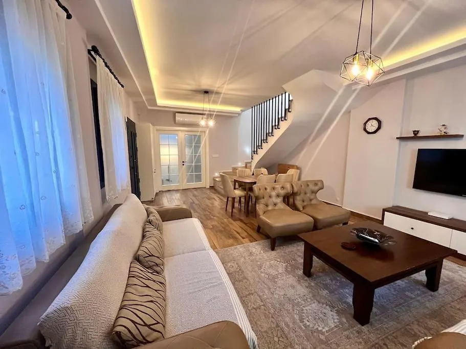 Merkezde 3 Yatak Odali Villa Old Town Fethiye