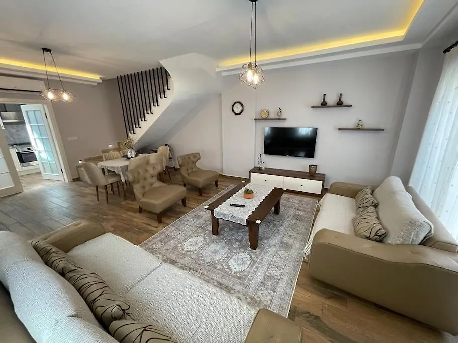 Merkezde 3 Yatak Odali Villa Old Town Fethiye Törökország